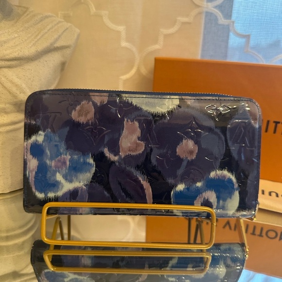 Louis Vuitton Blue Monogram Vernis Ikat Flower Zippy Continental Wallet - Picture 3 of 8